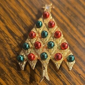 Festive Gold Christmas Tree Brooch